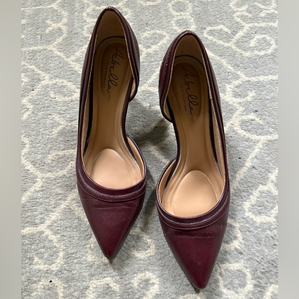 Abella Women's Burgundy Heels